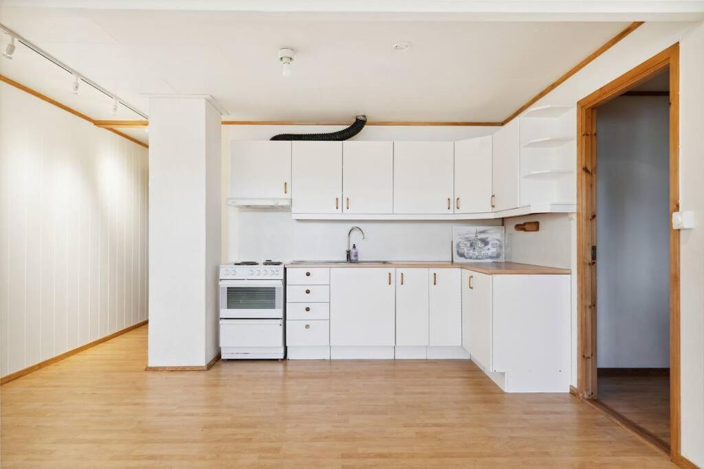 60 Sqm Apartment A - Free Parking! Tromso Ngoại thất bức ảnh